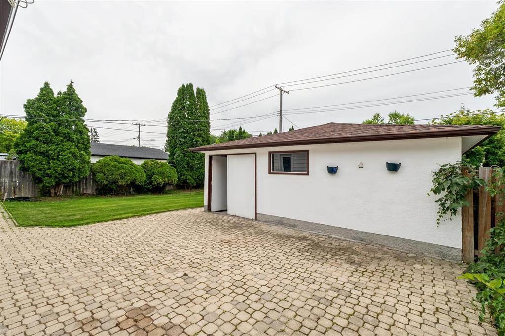 386 Harold Avenue E, Winnipeg, Manitoba R2C 0R9 - Photo 45 - 202622401