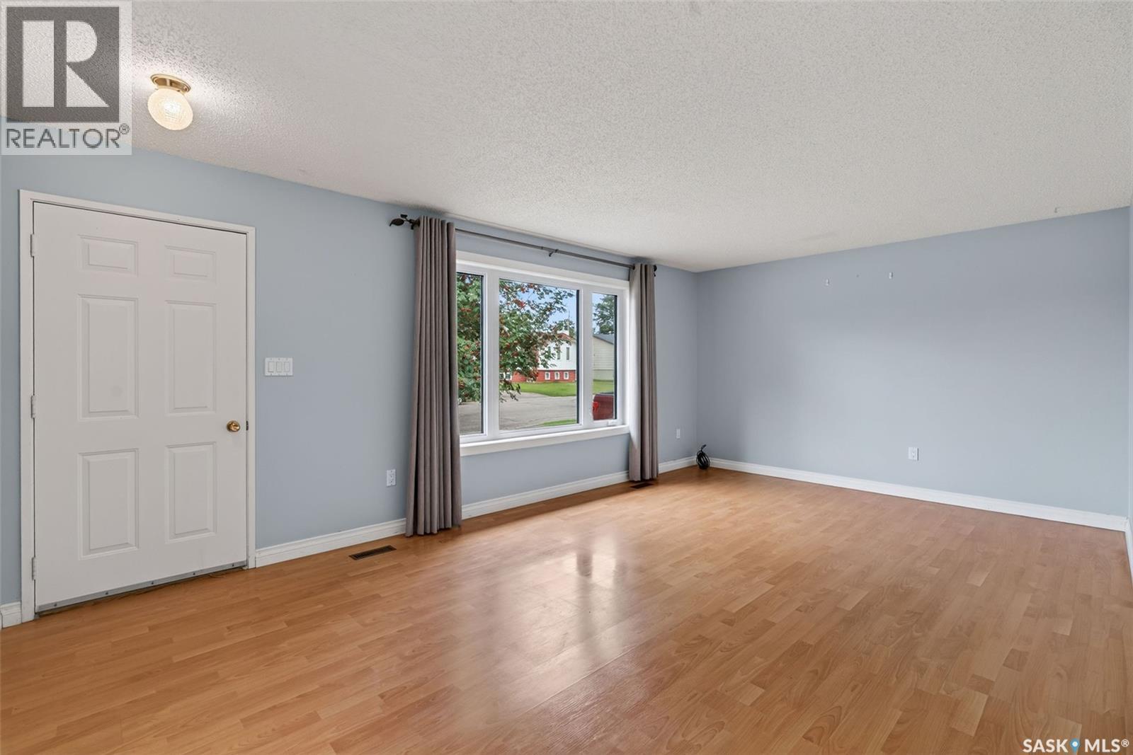 107 Elizabeth Street, Melfort, Saskatchewan  S0E 1A0 - Photo 15 - SK047775