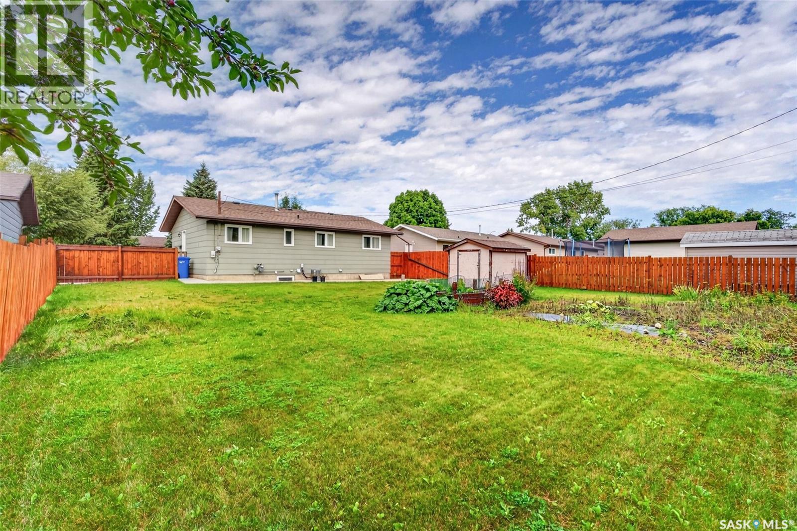 107 Elizabeth Street, Melfort, Saskatchewan  S0E 1A0 - Photo 6 - SK047775