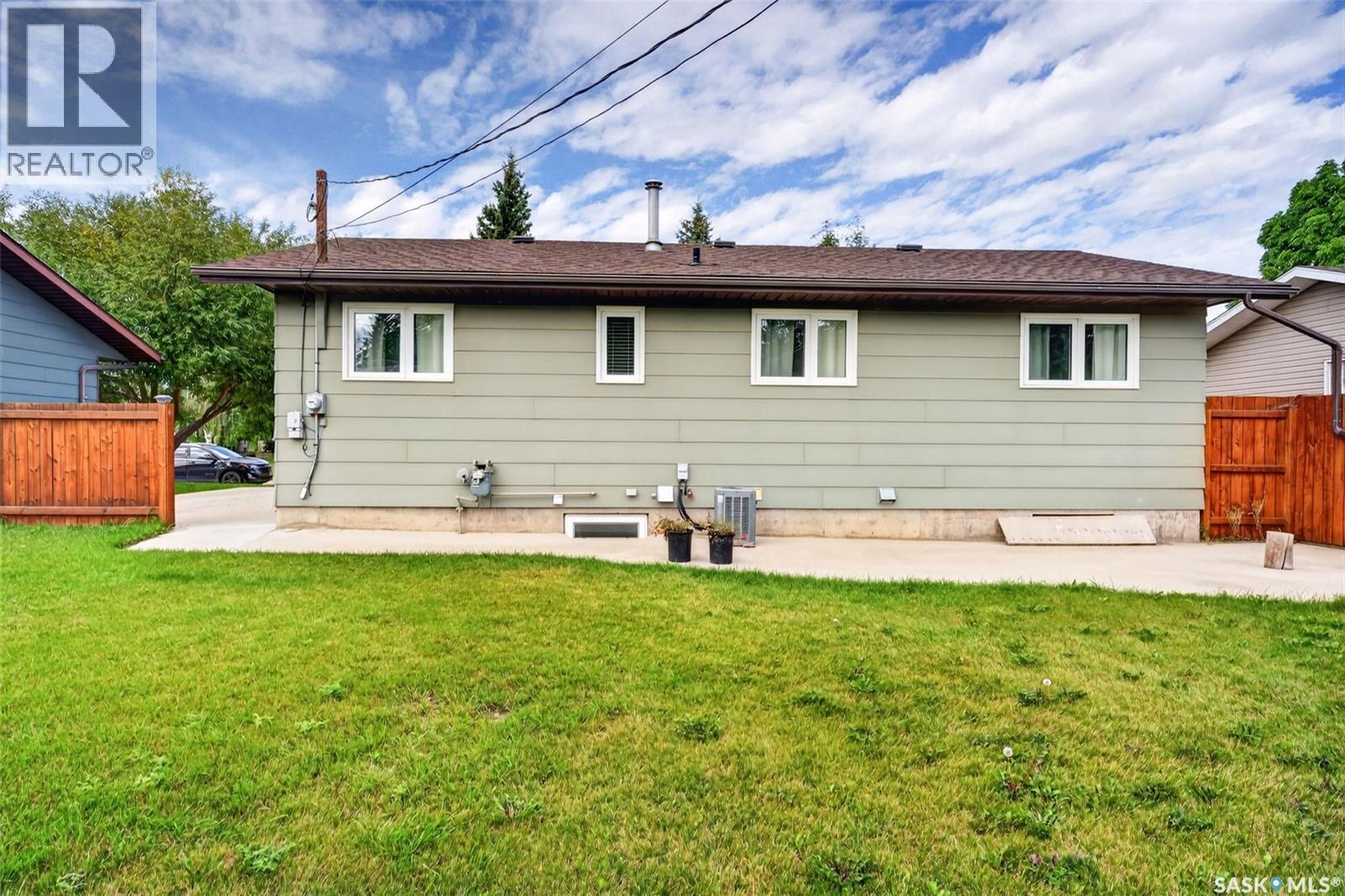 107 Elizabeth Street, Melfort, Saskatchewan  S0E 1A0 - Photo 8 - SK047775