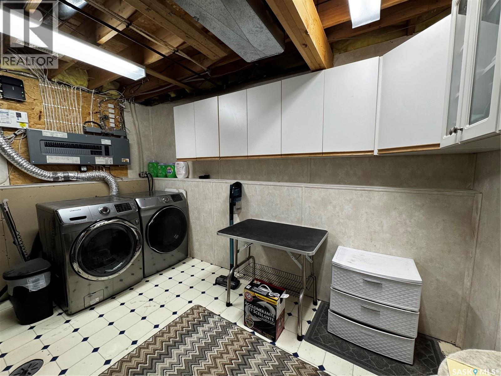 518 6th Avenue Nw, Swift Current, Saskatchewan  S9H 0Y6 - Photo 16 - SK047754