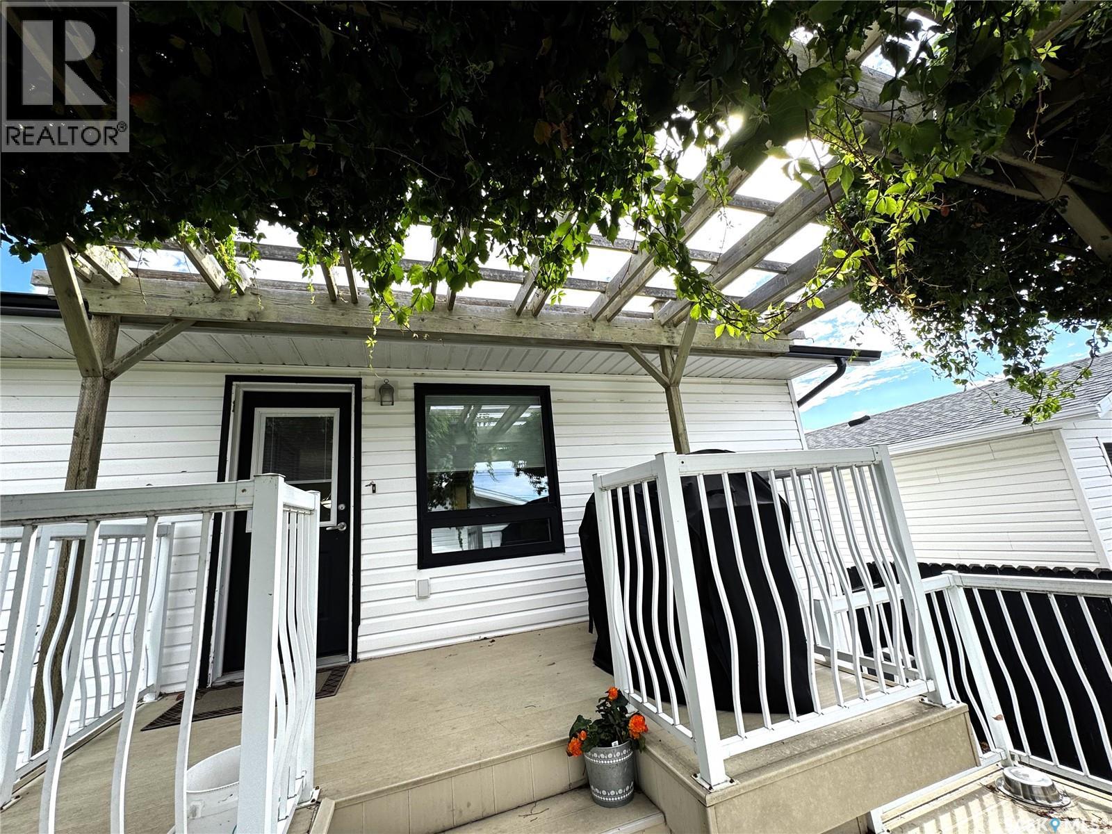 518 6th Avenue Nw, Swift Current, Saskatchewan  S9H 0Y6 - Photo 20 - SK047754
