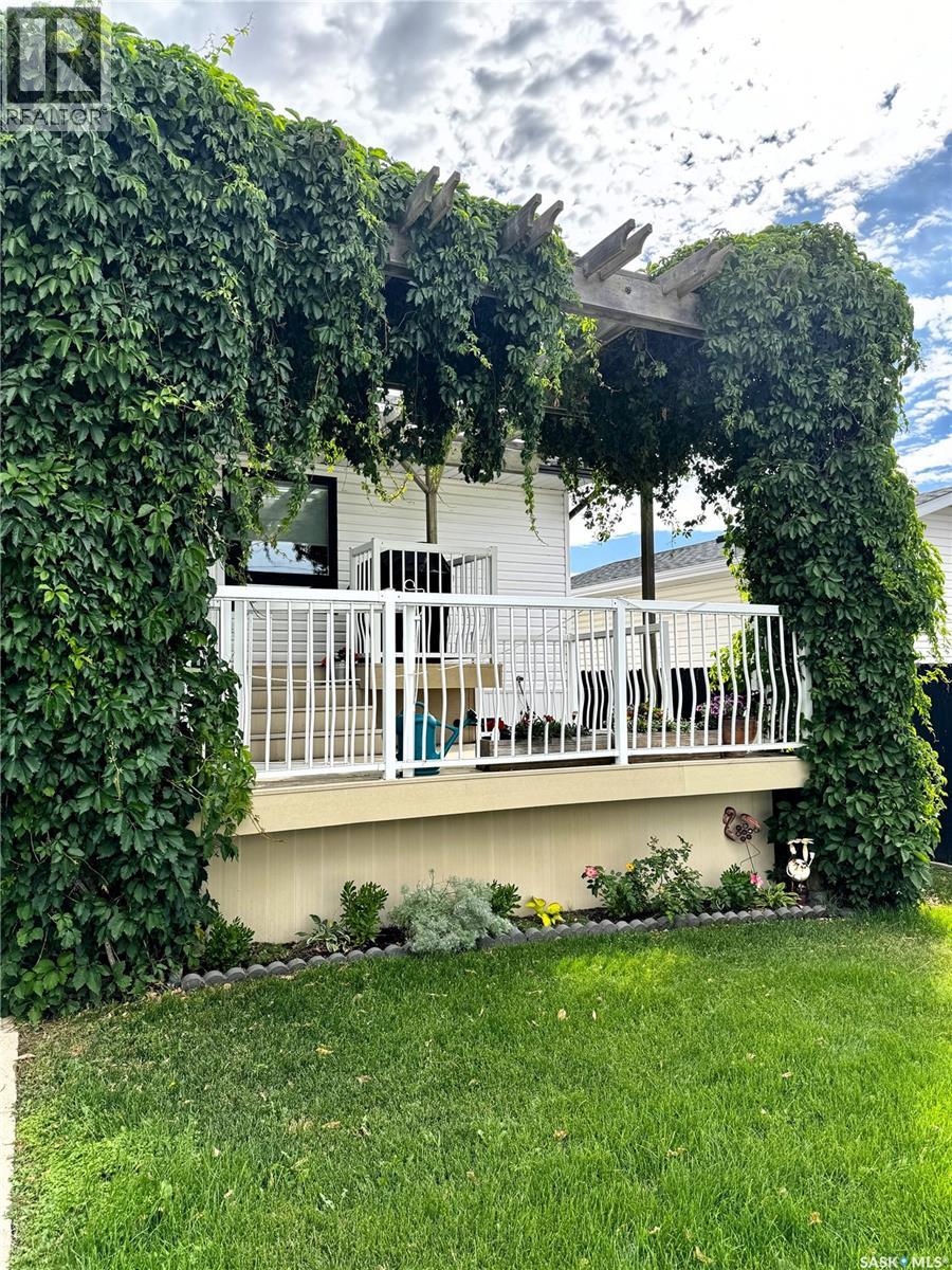 518 6th Avenue Nw, Swift Current, Saskatchewan  S9H 0Y6 - Photo 25 - SK047754