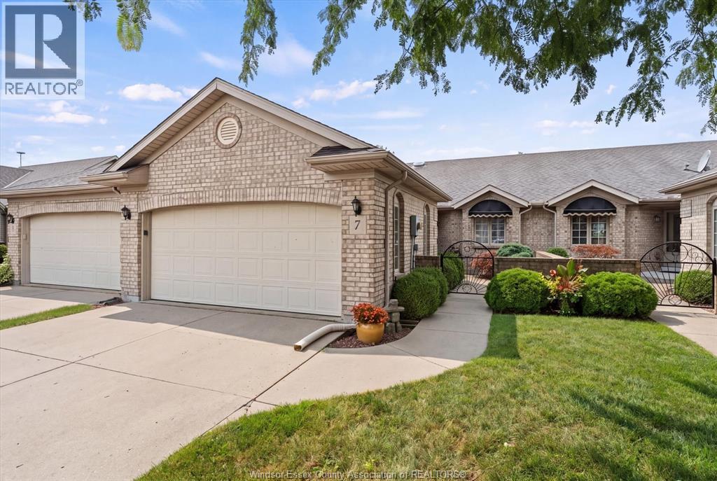 7 CHEROKEE LANE, Leamington, Ontario