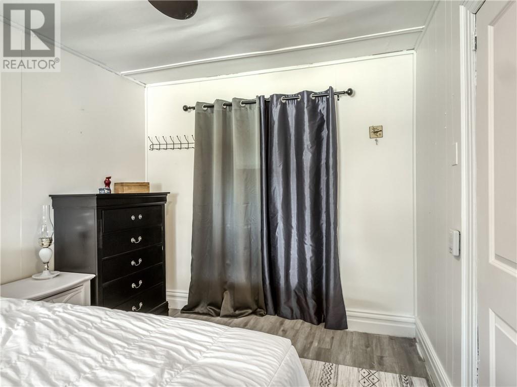 60 Caruso Street, Coniston, Ontario  P0M 1N0 - Photo 11 - 2130204