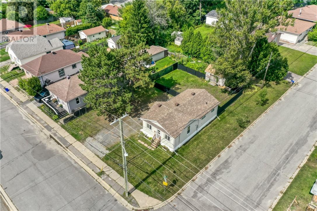 60 Caruso Street, Coniston, Ontario  P0M 1N0 - Photo 29 - 2130204