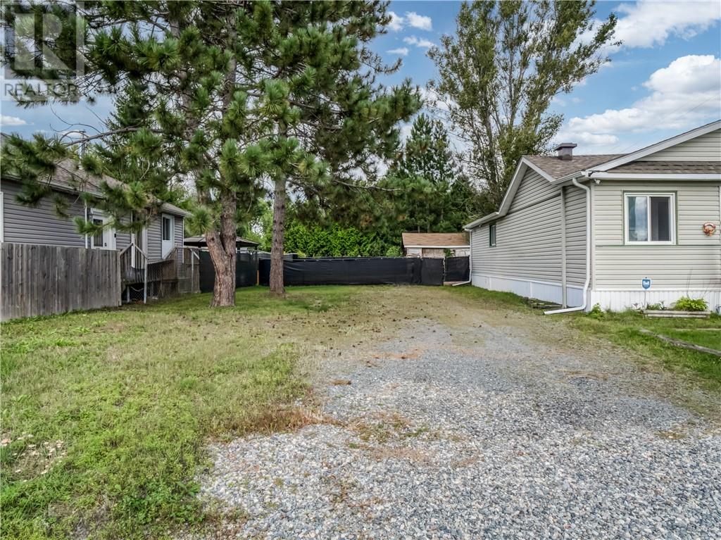 60 Caruso Street, Coniston, Ontario  P0M 1N0 - Photo 24 - 2130204