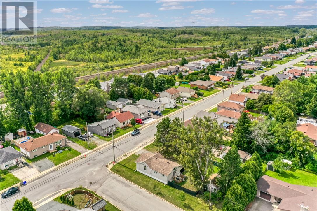 60 Caruso Street, Coniston, Ontario  P0M 1N0 - Photo 32 - 2130204