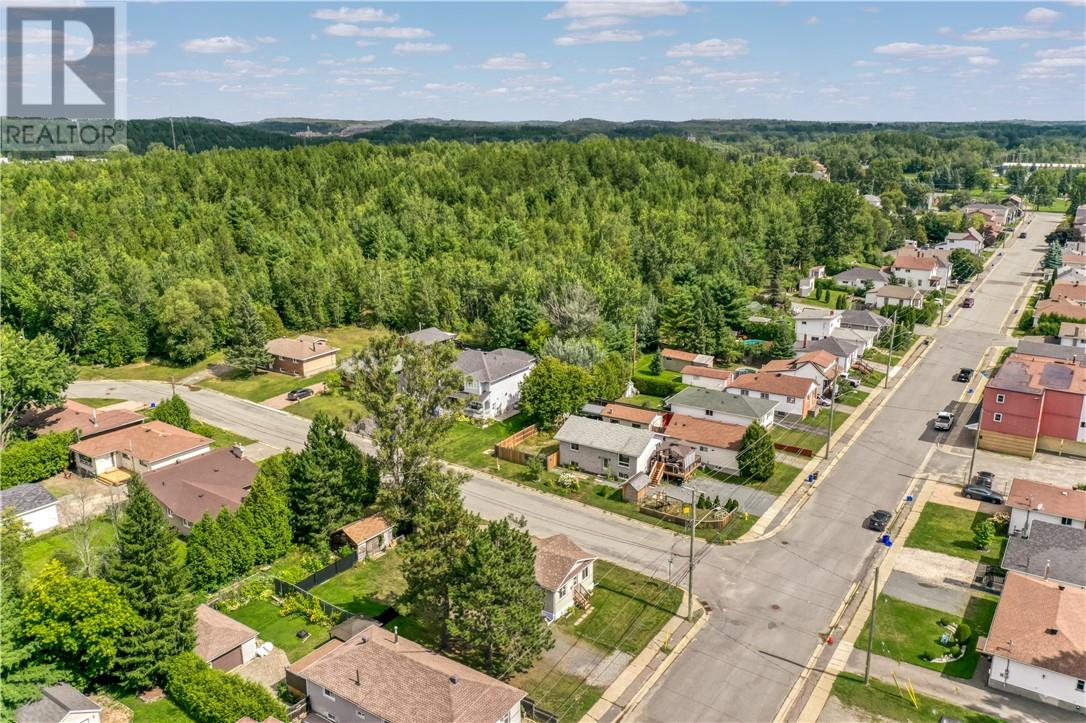 60 Caruso Street, Coniston, Ontario  P0M 1N0 - Photo 34 - 2130204