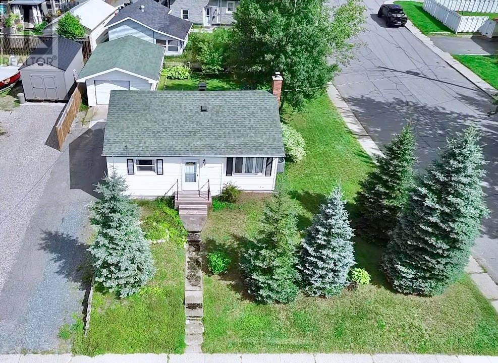 100 Hillcrest Street, Levack, Ontario