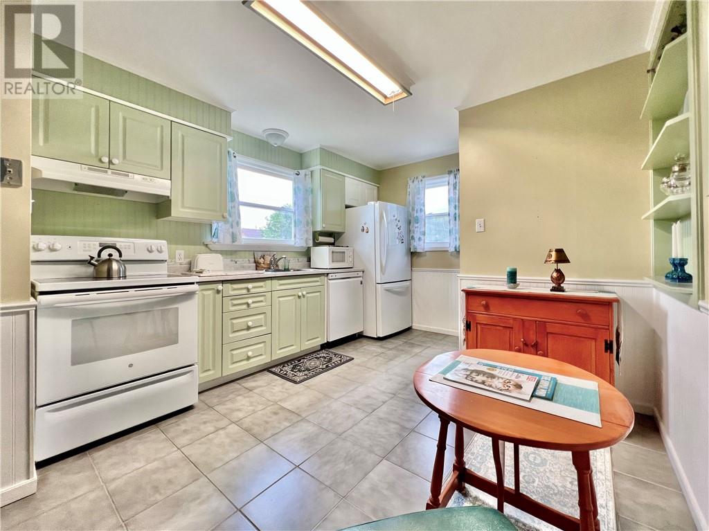 100 Hillcrest Street, Levack, Ontario  P0M 2C0 - Photo 11 - 2130188