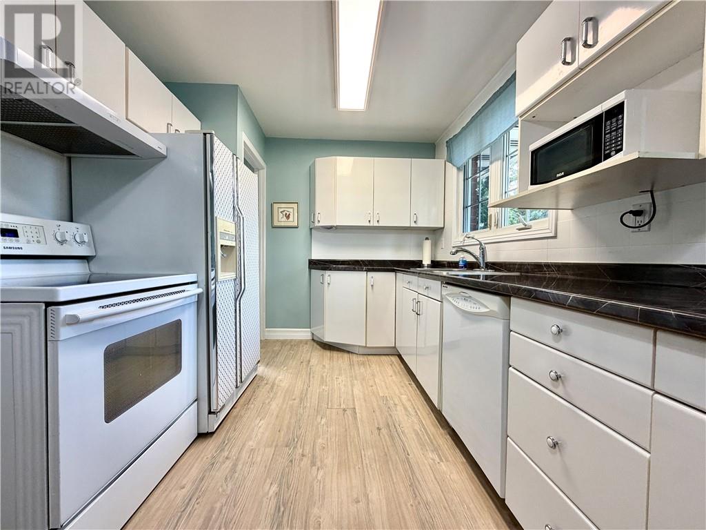 1287 Lillian Boulevard, Greater Sudbury, Ontario  P3A 2R9 - Photo 9 - 2130130