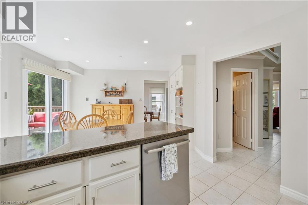 2155 Duncaster Drive Unit# 8, Burlington, Ontario  L7P 4R3 - Photo 17 - 40859131