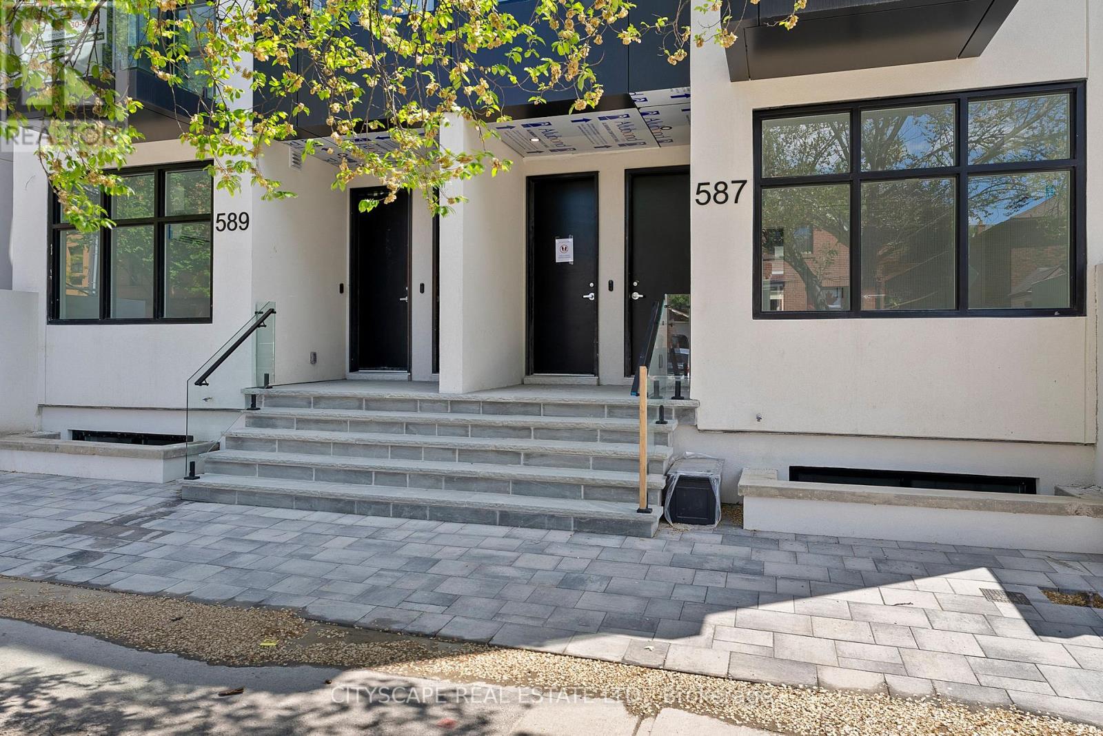 UPPER #4 - 589 OAKWOOD AVENUE, Toronto, Ontario