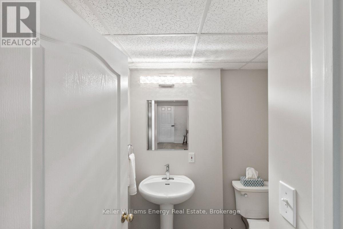 92 George Reynolds Drive, Clarington, Ontario  L1E 2E8 - Photo 35 - E13754128