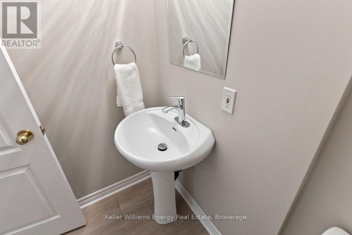 92 George Reynolds Drive, Clarington, Ontario  L1E 2E8 - Photo 36 - E13754128