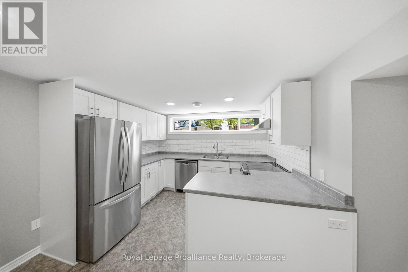 400 Harris Street, Whitby, Ontario  L1N 3C5 - Photo 46 - E13754138