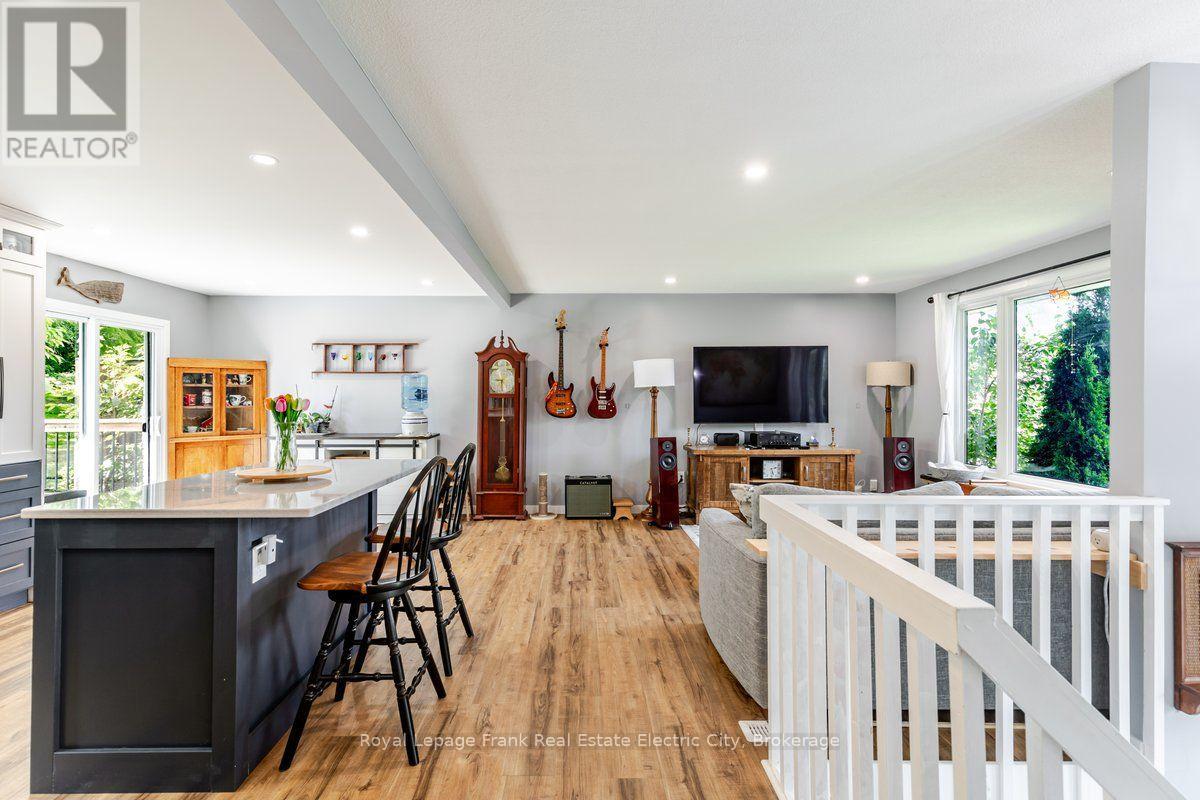 931 Golfview Road, Peterborough, Ontario  K9J 7W2 - Photo 5 - X13754084