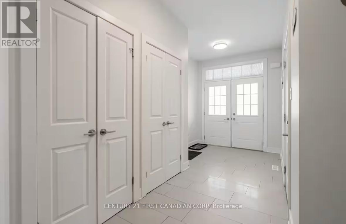 UPPER#11 - 2619 SHEFFIELD BOULEVARD, London South, Ontario