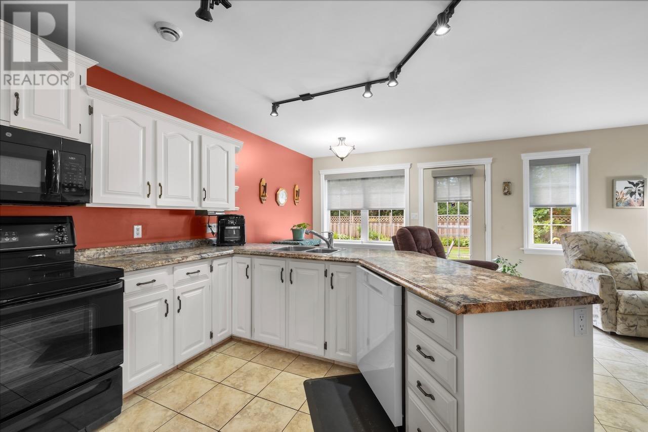 15 Oakland Drive, Charlottetown, Prince Edward Island  C1C 1M9 - Photo 6 - 202622610