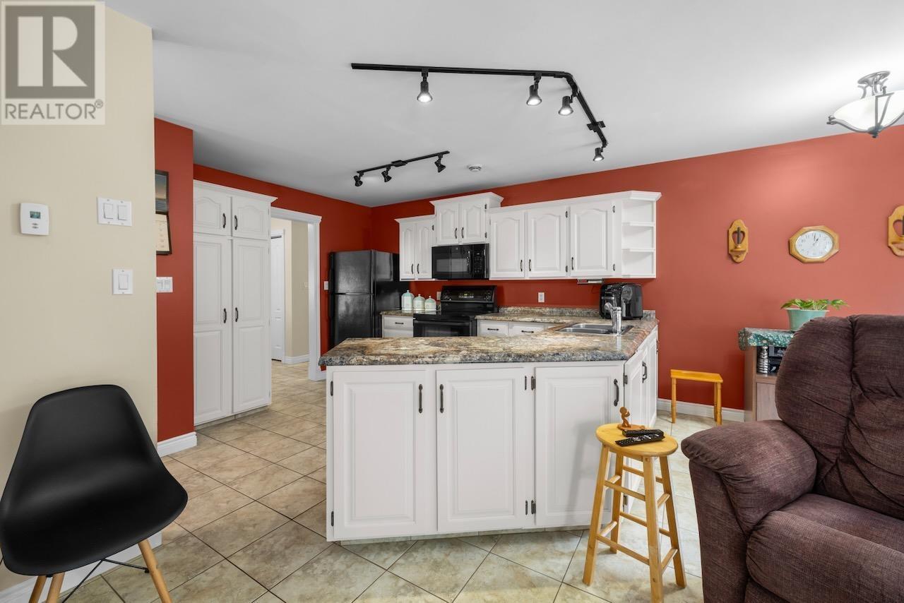 15 Oakland Drive, Charlottetown, Prince Edward Island  C1C 1M9 - Photo 9 - 202622610