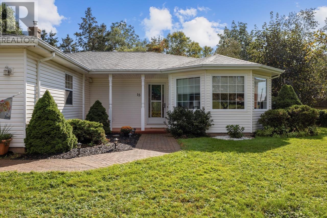 15 Oakland Drive, Charlottetown, Prince Edward Island  C1C 1M9 - Photo 40 - 202622610