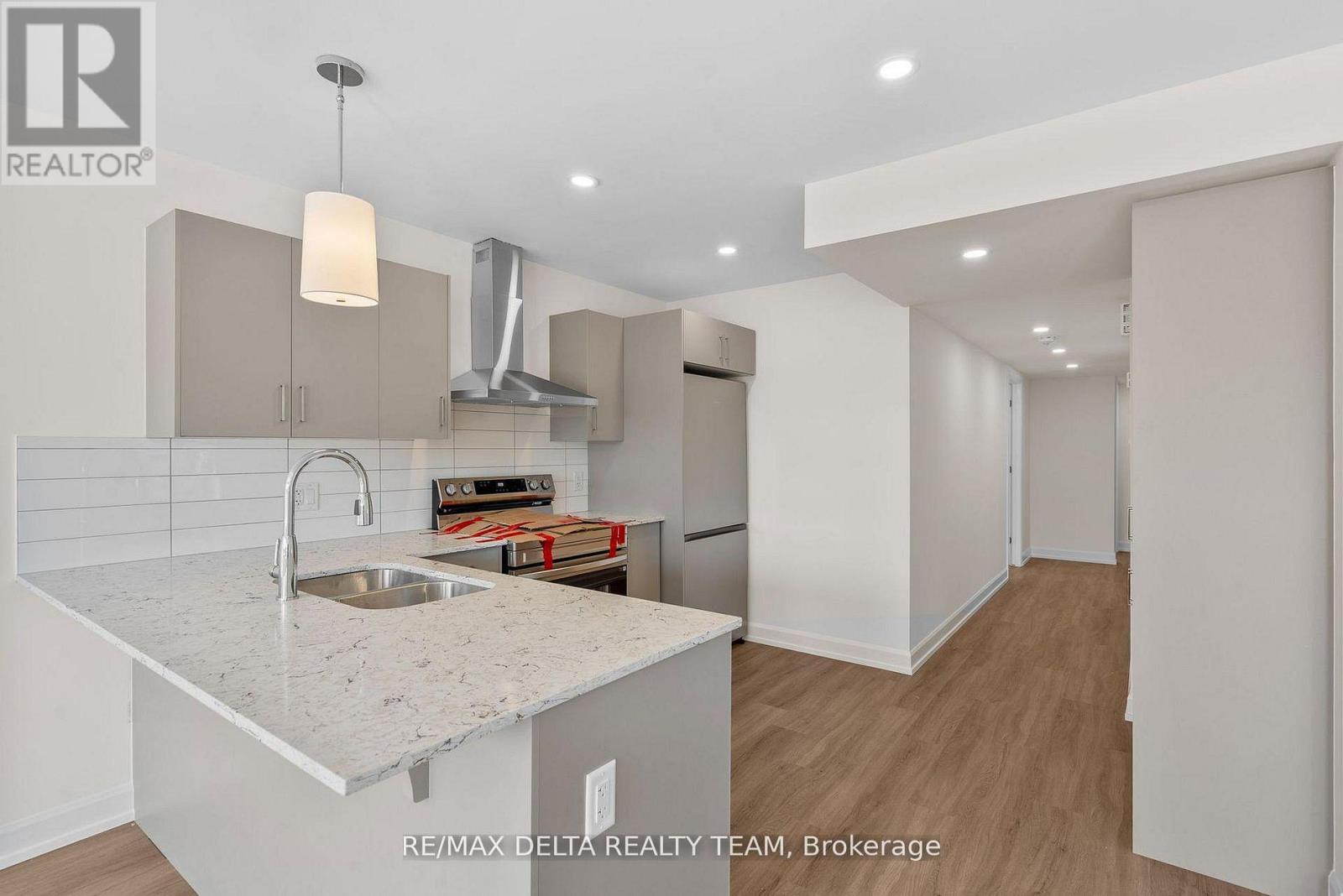 3 - 77a Granton Avenue, Ottawa, Ontario  K2G 1L2 - Photo 8 - X13754228