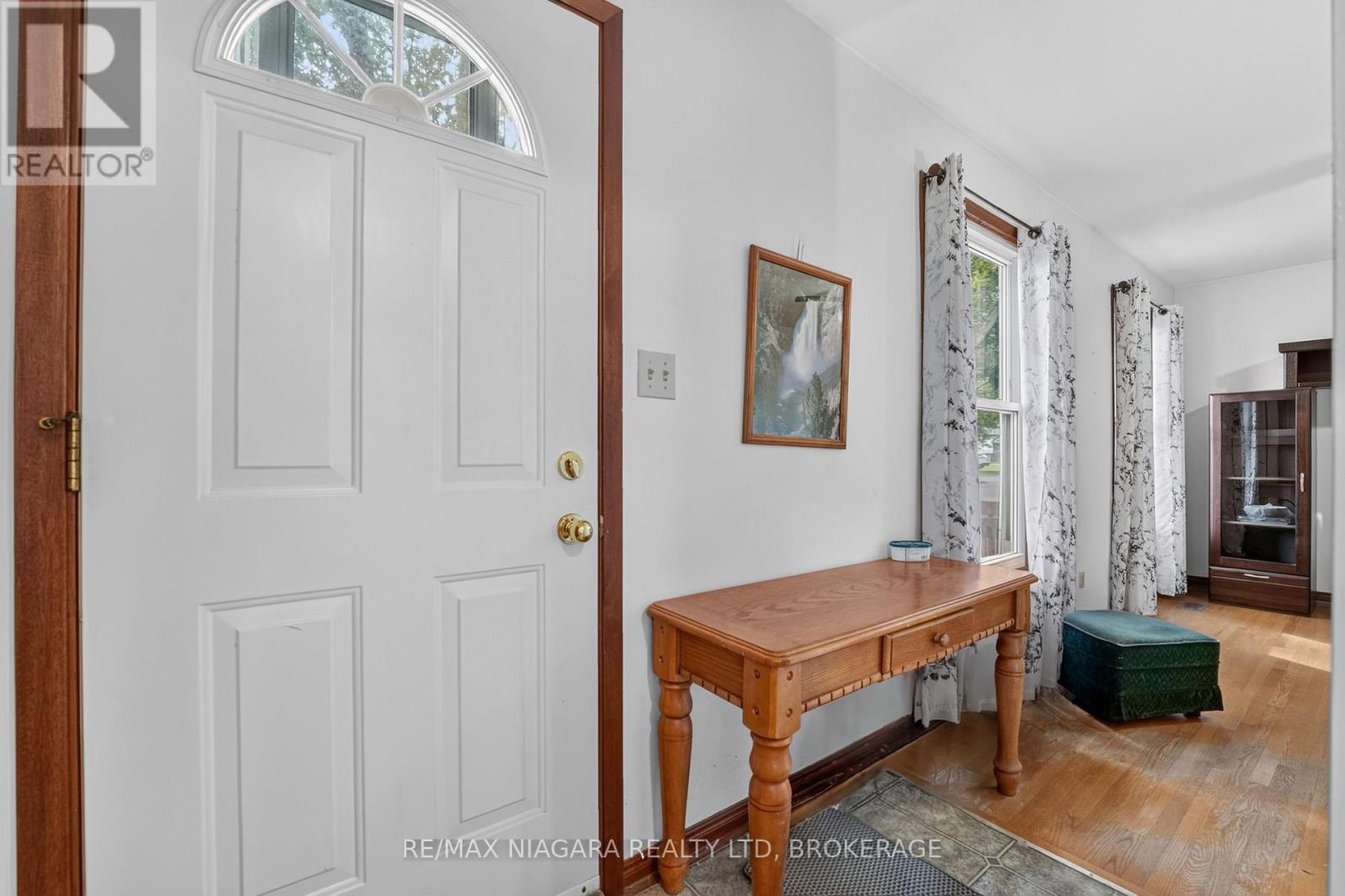 6231 Johnson Drive, Niagara Falls, Ontario  L2J 3J6 - Photo 4 - X13754192