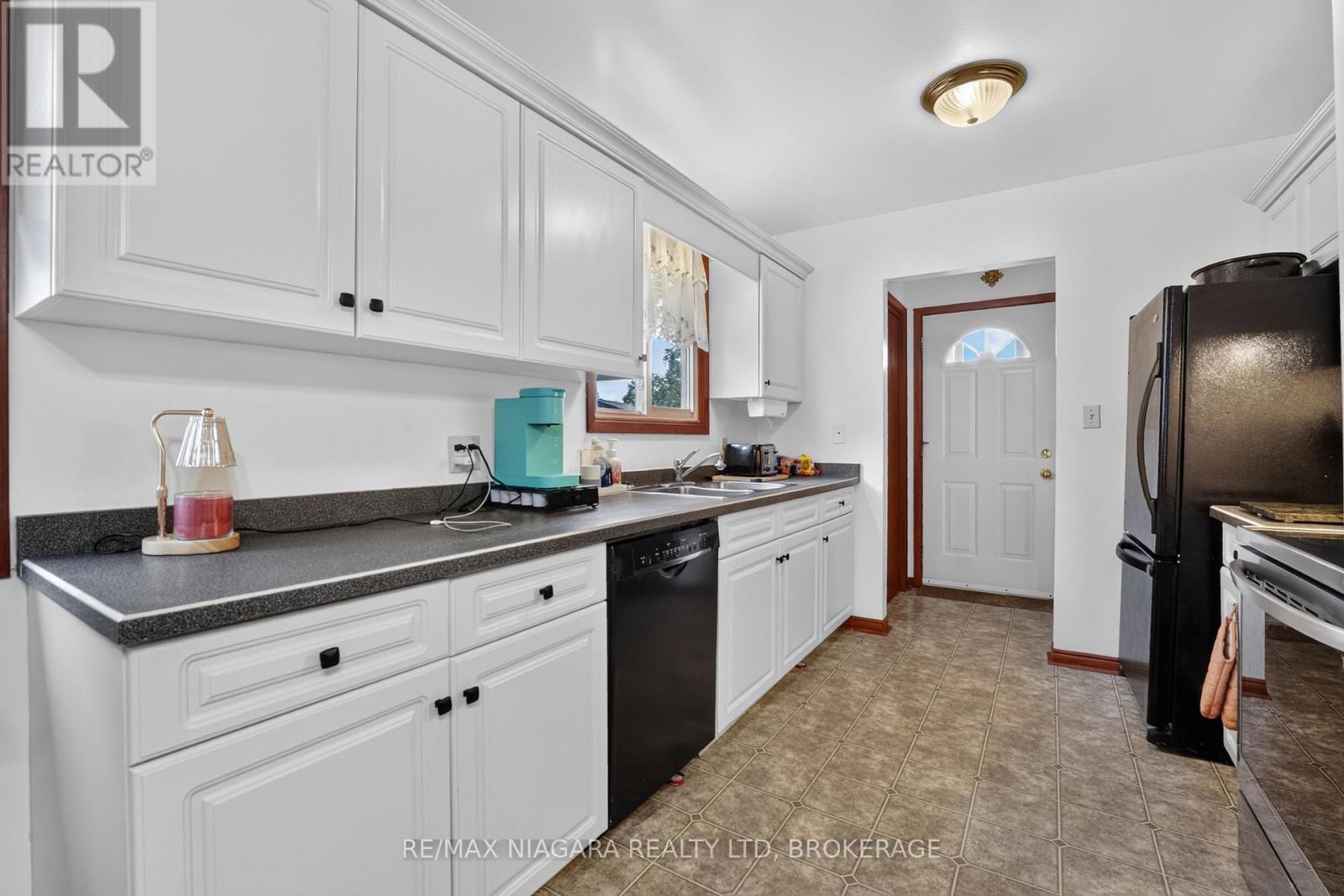 6231 Johnson Drive, Niagara Falls, Ontario  L2J 3J6 - Photo 7 - X13754192