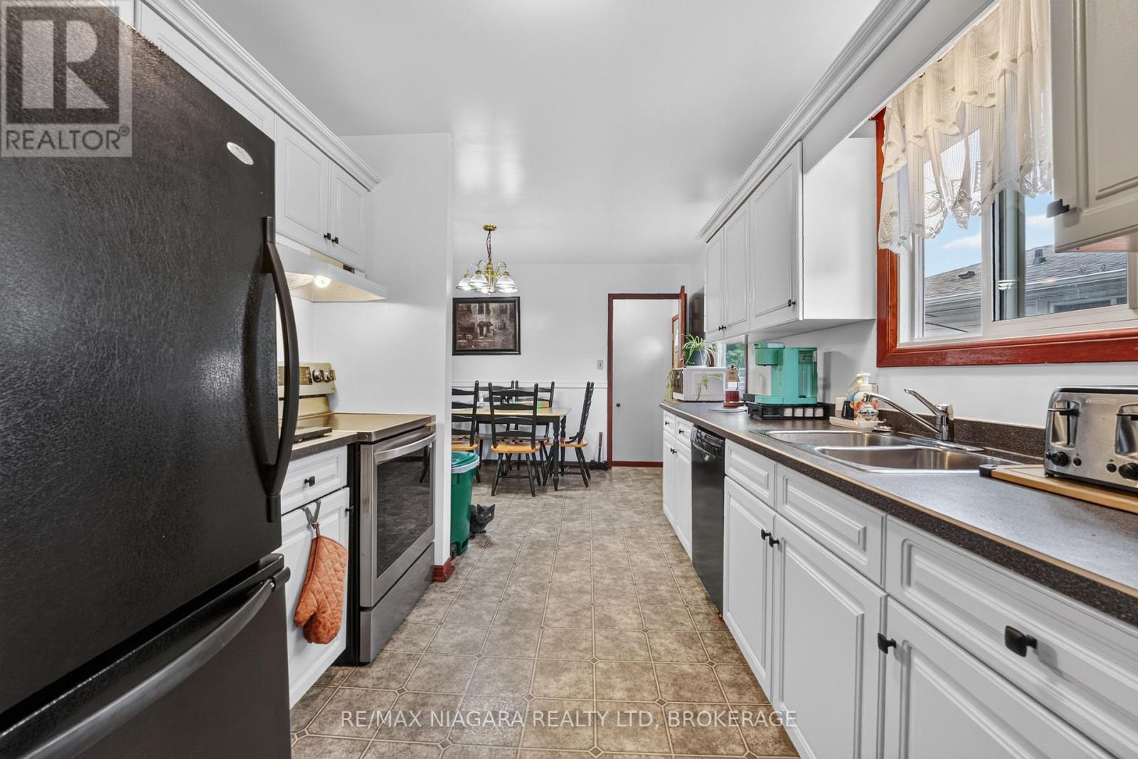 6231 Johnson Drive, Niagara Falls, Ontario  L2J 3J6 - Photo 9 - X13754192