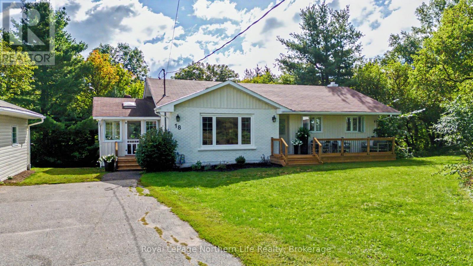 18 Big Bend Avenue, Powassan, Ontario  P0H 1Z0 - Photo 2 - X13754004