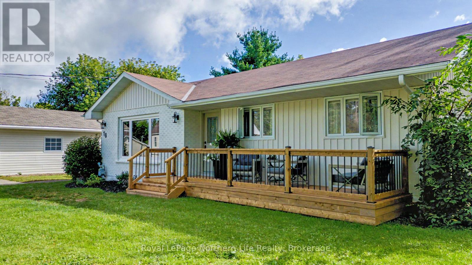 18 Big Bend Avenue, Powassan, Ontario  P0H 1Z0 - Photo 3 - X13754004