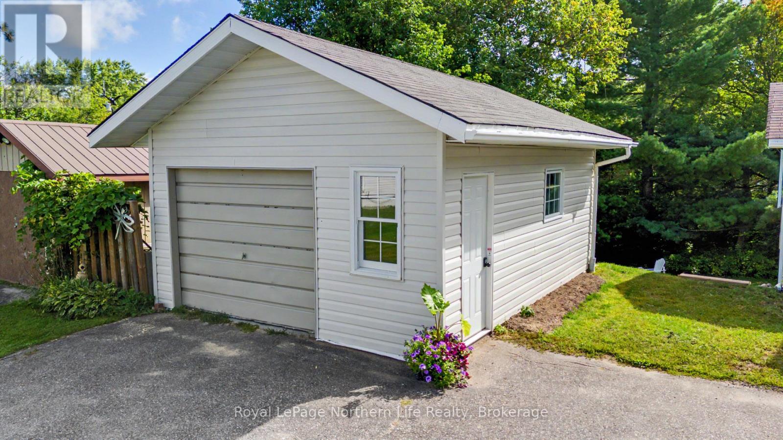 18 Big Bend Avenue, Powassan, Ontario  P0H 1Z0 - Photo 4 - X13754004