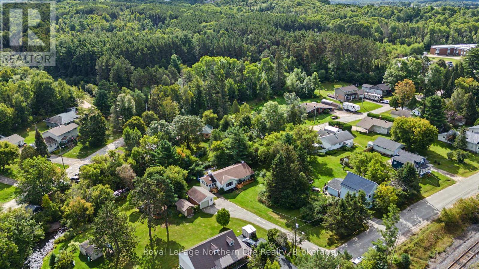 18 Big Bend Avenue, Powassan, Ontario  P0H 1Z0 - Photo 46 - X13754004