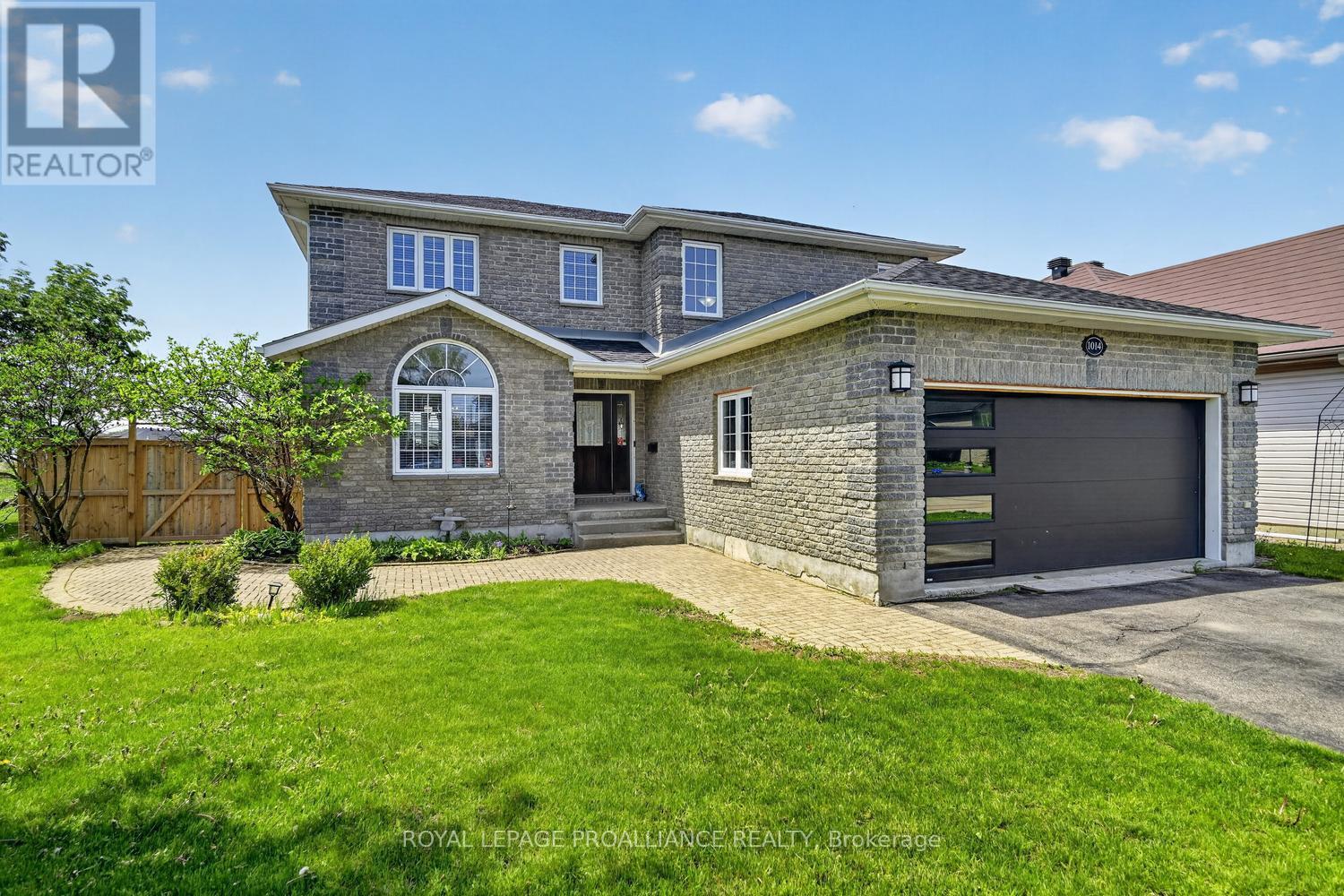 1014 Crestwood Drive, Brockville, Ontario K6V 7N1 - Photo 3 - X13754112