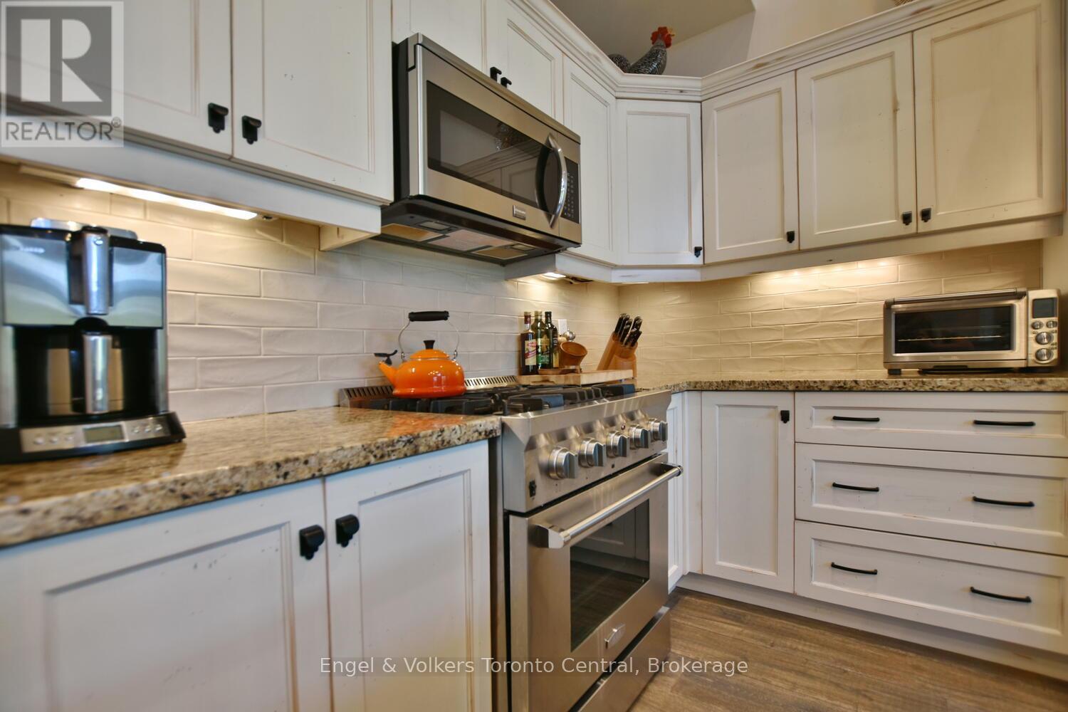 18 Robbie Way, Collingwood, Ontario  L9Y 0X5 - Photo 21 - S13754264