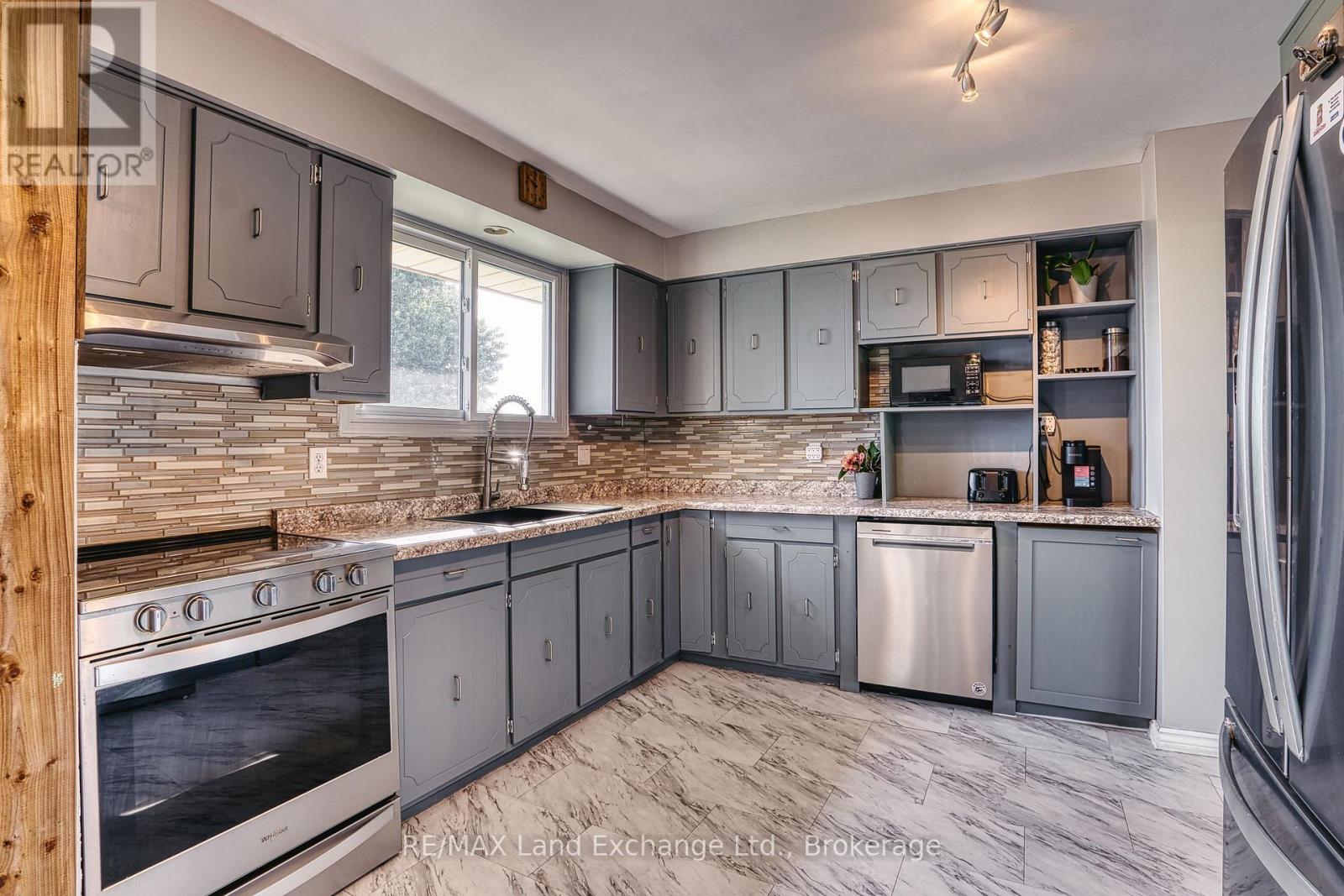 21 Fairview Drive, Arran-Elderslie, Ontario N0G 1L0 - Photo 14 - X13754086