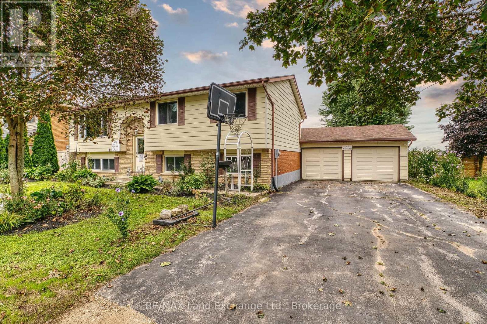 21 Fairview Drive, Arran-Elderslie, Ontario N0G 1L0 - Photo 2 - X13754086