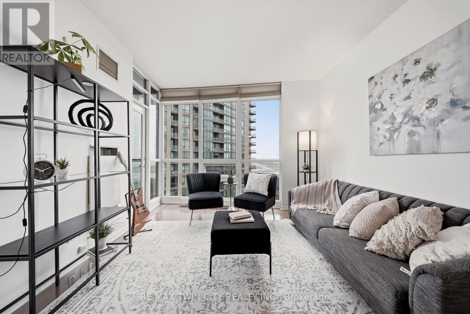 2502 - 231 Fort York Boulevard, Toronto, Ontario  M5V 1B2 - Photo 8 - C13753848