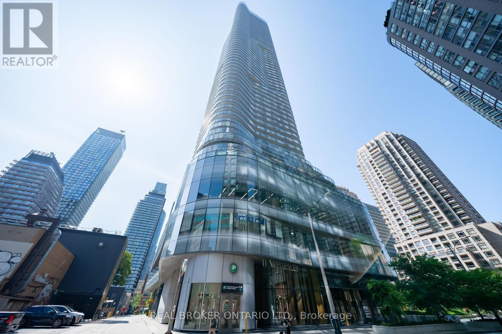 5311 - 11 WELLESLEY STREET W, Toronto, Ontario