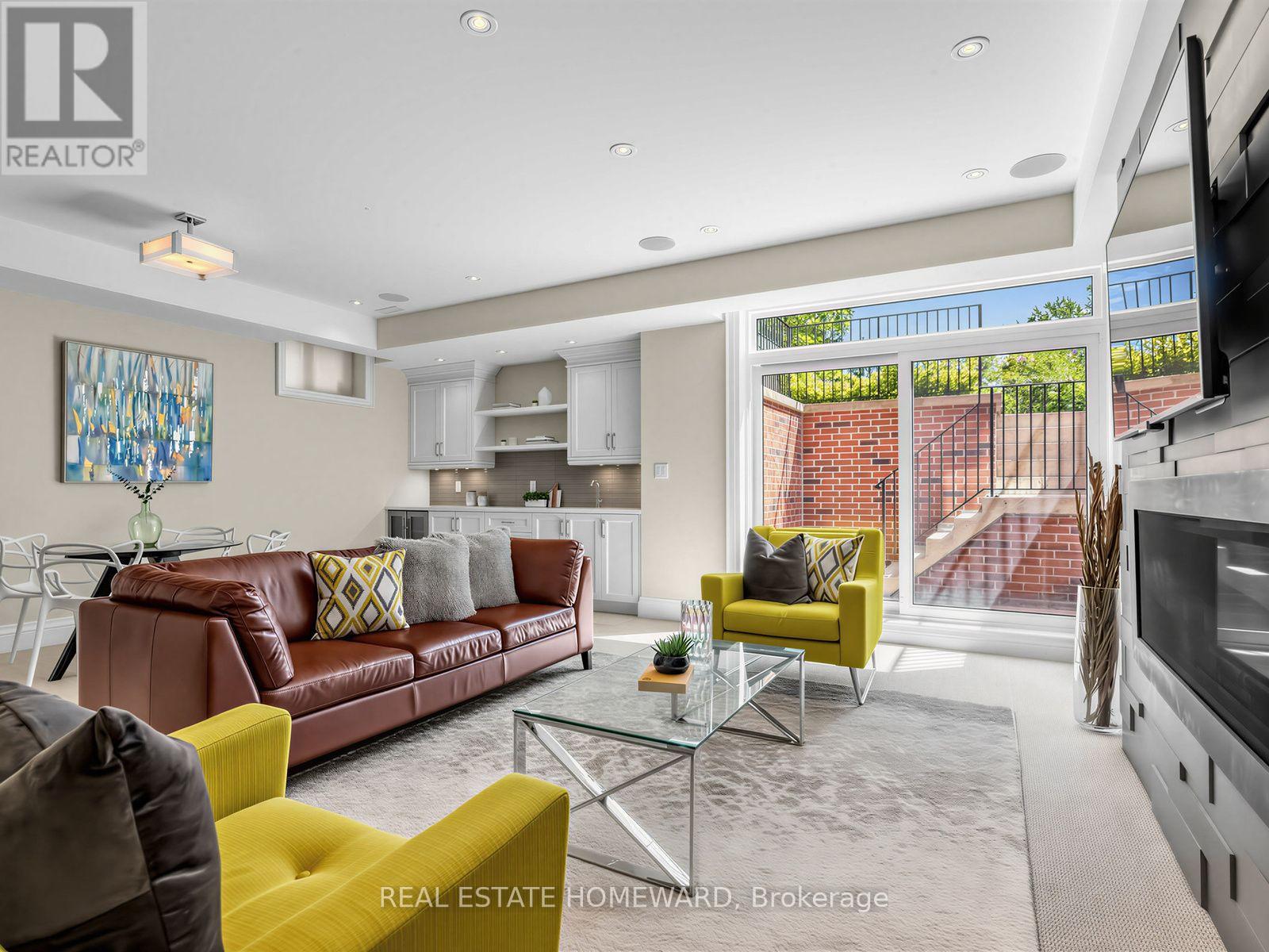 553 Broadway Avenue, Toronto, Ontario M4G 2S2 - Photo 39 - C13753904