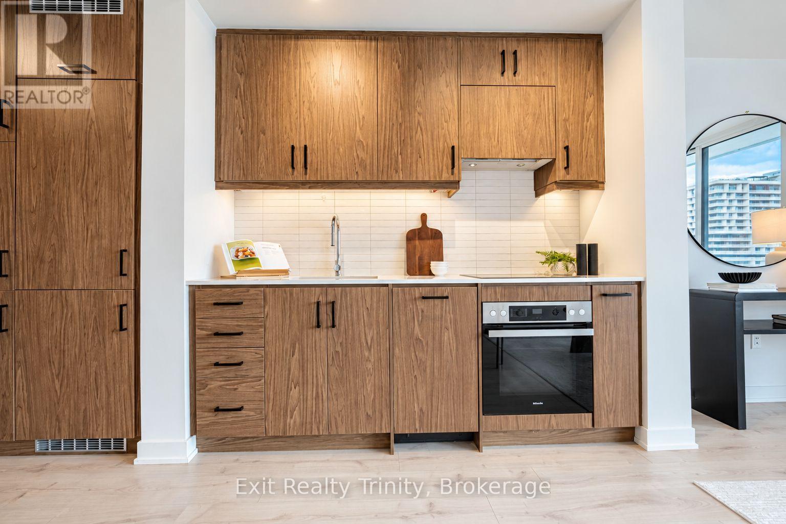 9 Tecumseth Street, Toronto, Ontario  M5V 0S5 - Photo 10 - C13754028