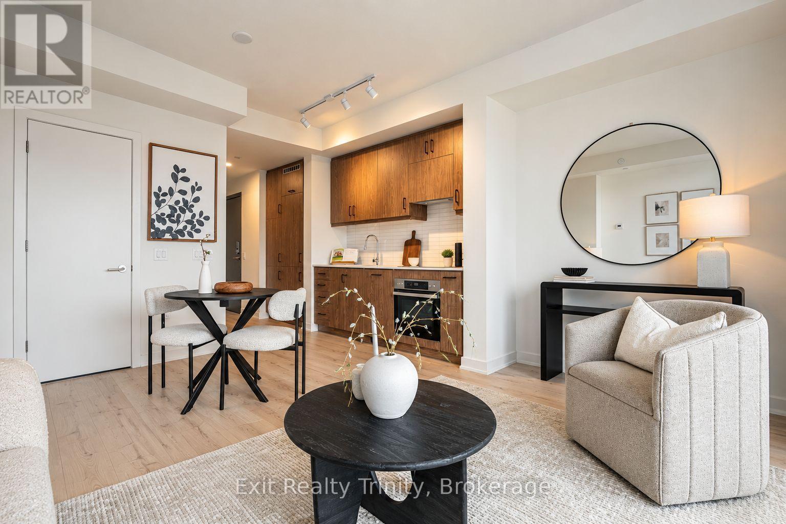 9 Tecumseth Street, Toronto, Ontario  M5V 0S5 - Photo 13 - C13754028