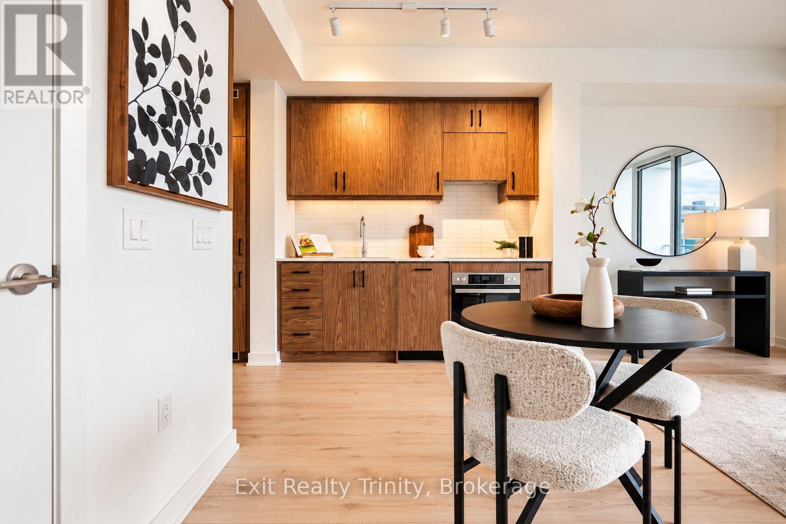 9 Tecumseth Street, Toronto, Ontario  M5V 0S5 - Photo 19 - C13754028