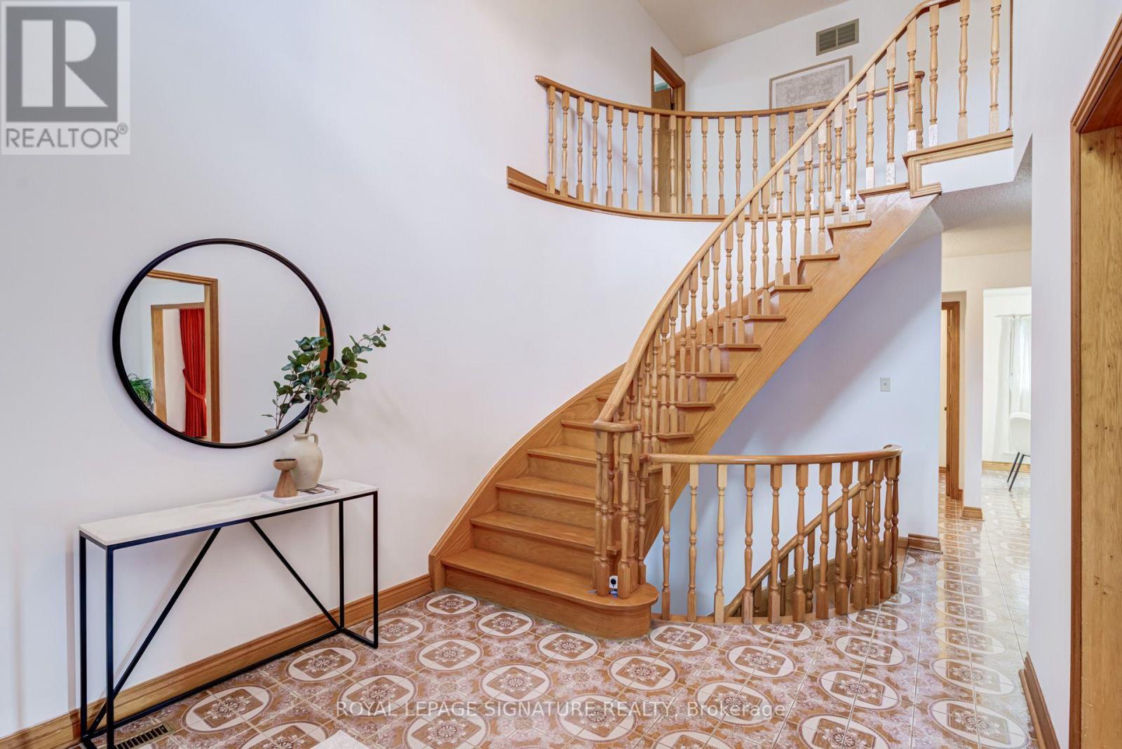 18 Parravano Court, Toronto, Ontario  M2R 3S8 - Photo 14 - C13754088
