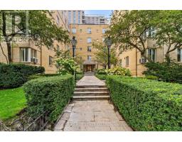 210 - 150 FARNHAM AVENUE, Toronto, Ontario