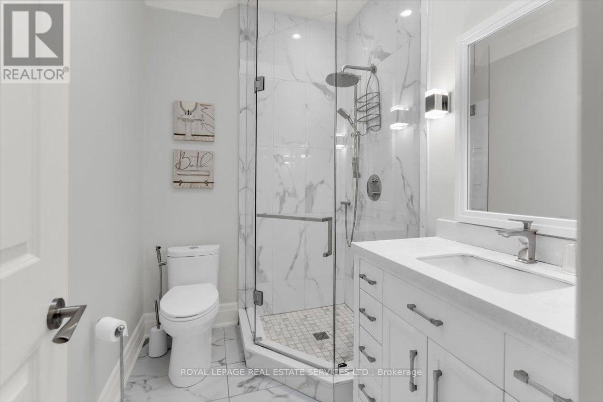 40 Divadale Drive, Toronto, Ontario  M4G 2N9 - Photo 22 - C13754186