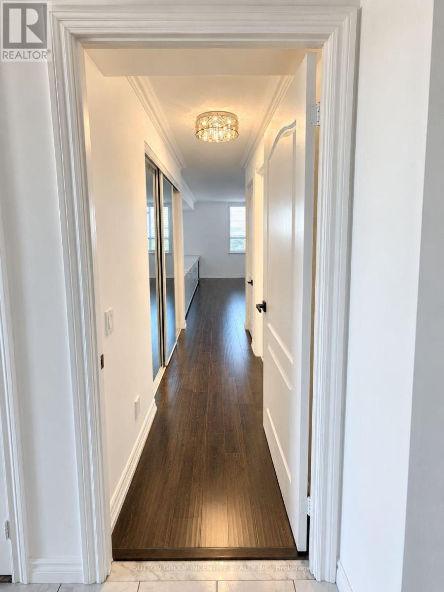 1803 - 265 Ridley Boulevard, Toronto, Ontario M5M 4N8 - Photo 8 - C13754286