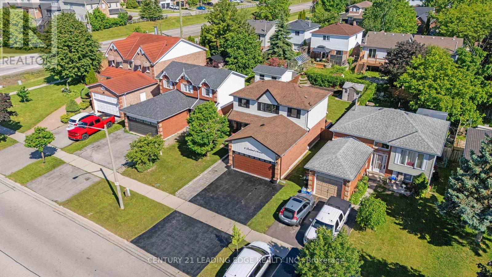 6 Freeland Avenue, Clarington, Ontario  L1C 4R9 - Photo 2 - E13573410