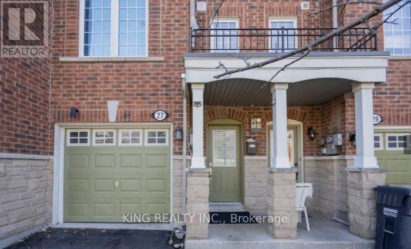 27 Denison Avenue, Brampton, Ontario  L6X 0H2 - Photo 2 - W13559052